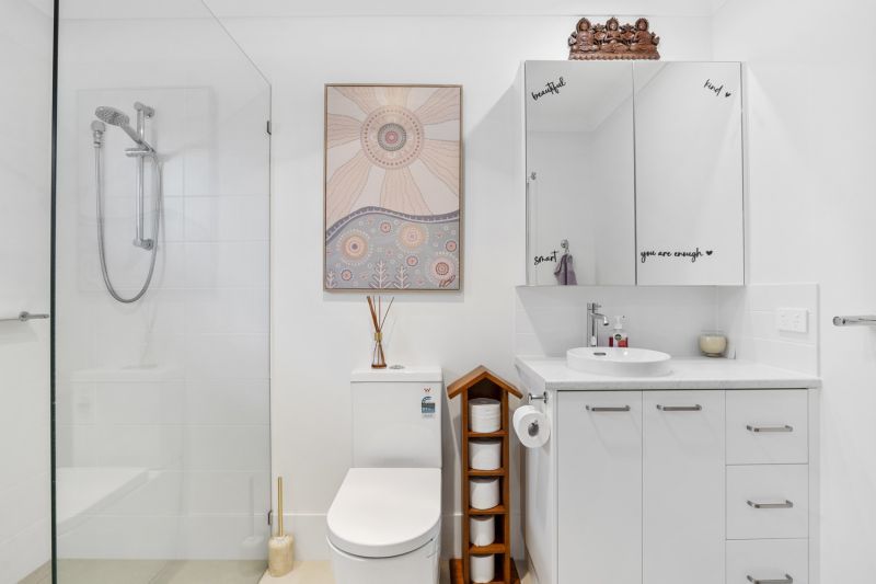 Vibrant Lifestyle Living!