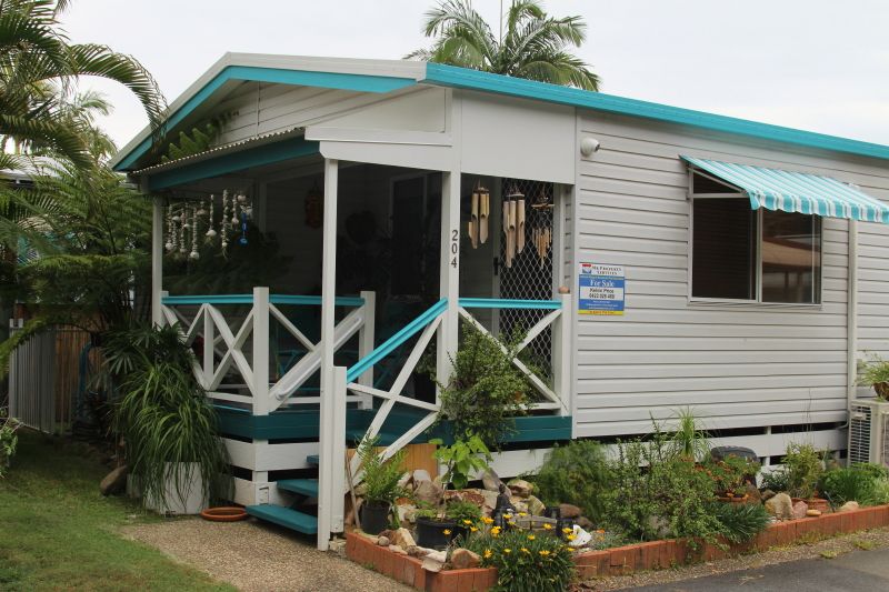 The Palms Village - Over 50’s pet friendly lifestyle village