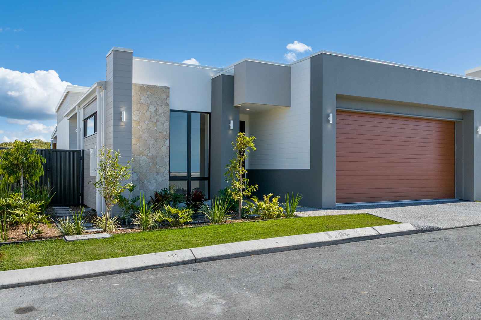 LOT 40 BURLEIGH A1