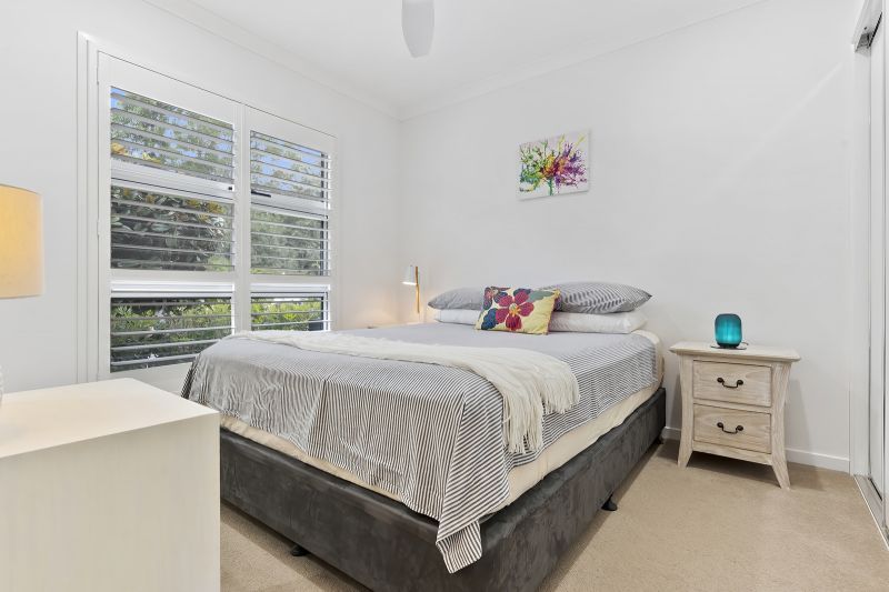 Contemporary Luxury – Exquisite Rainforest Views!