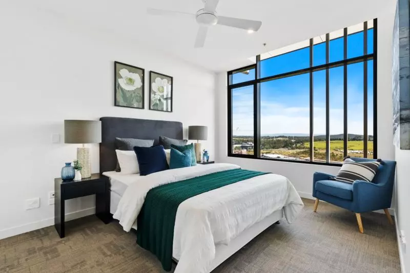 Light-filled one-bedroom apartment