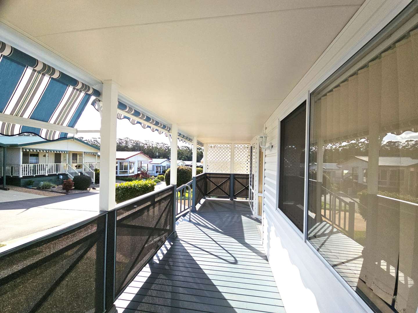 Light-Filled, Airy Corner Block Home In Idyllic Location