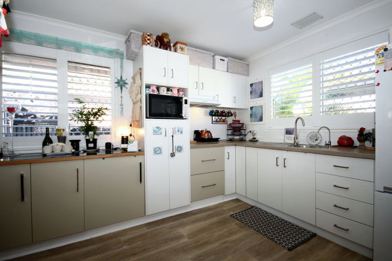 The Palms Village - Over 50's pet friendly Lifestyle Village