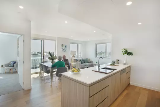 301, Light, Space and Stunning City Views!