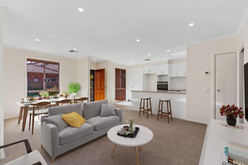 Lovely 2-bedroom villa with beautiful, landscaped gardens