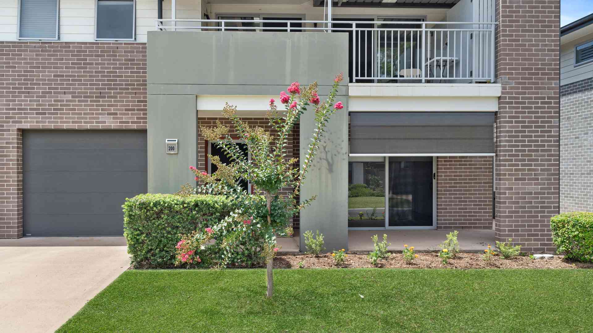 196/100 Gilchrist Dr, Campbelltown NSW 2560