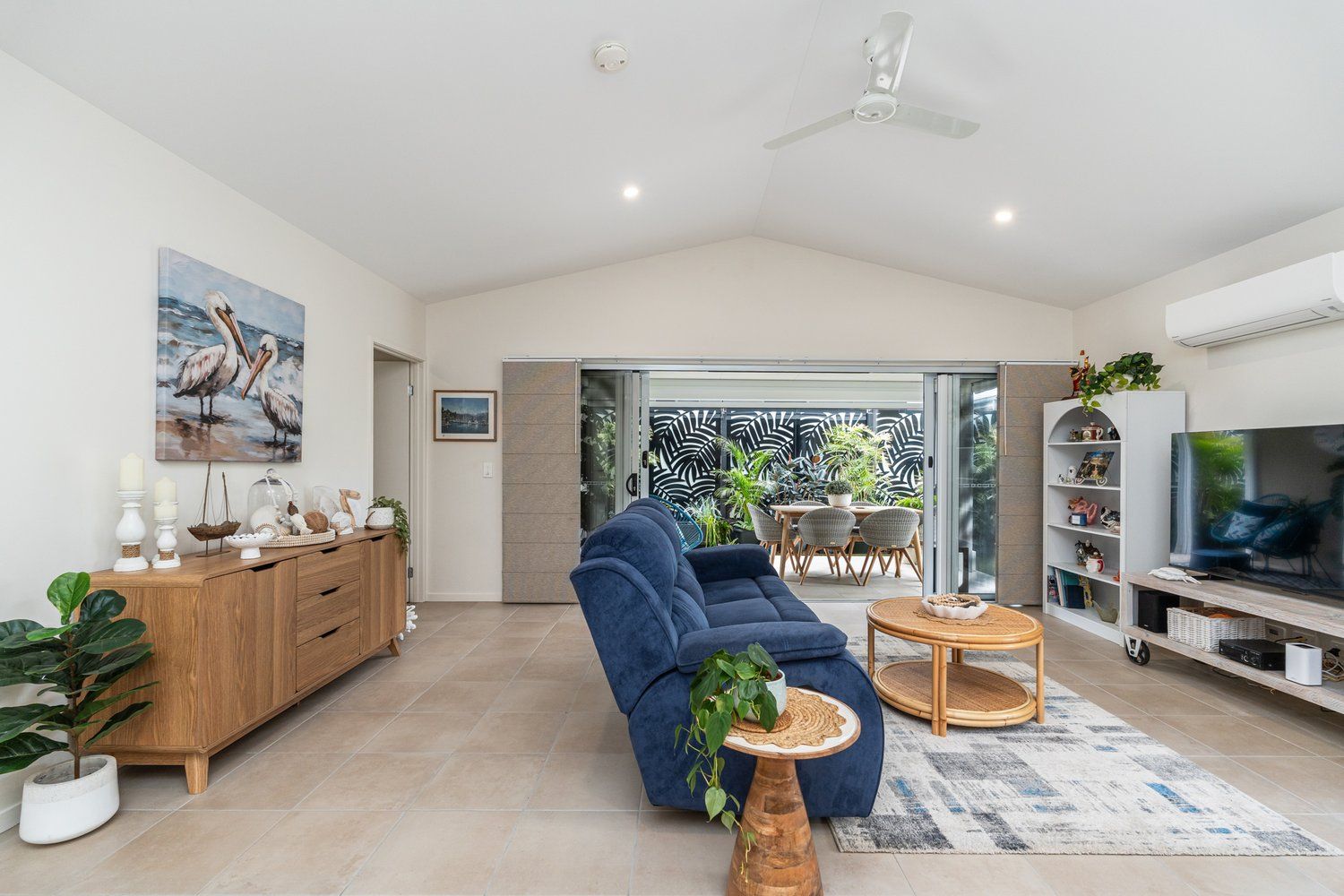 Beautifully Presented Home with Waterway Views