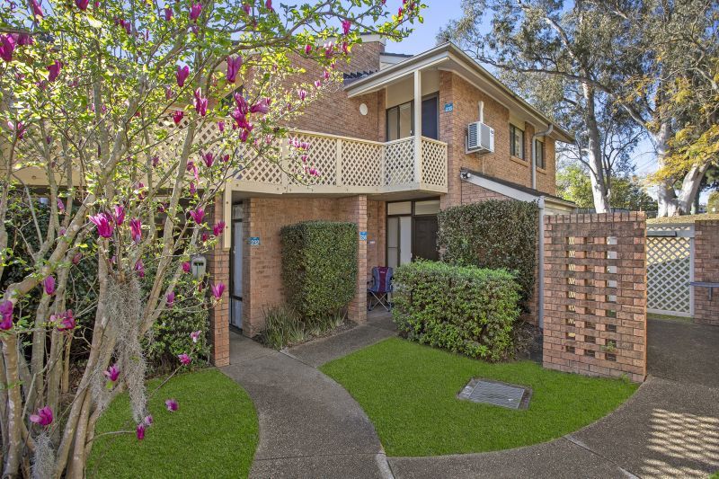 235/226 Windsor Road, Winston Hills