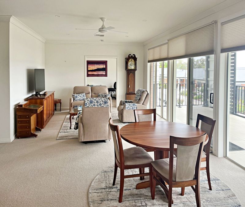 Spacious Corner Villa with Views