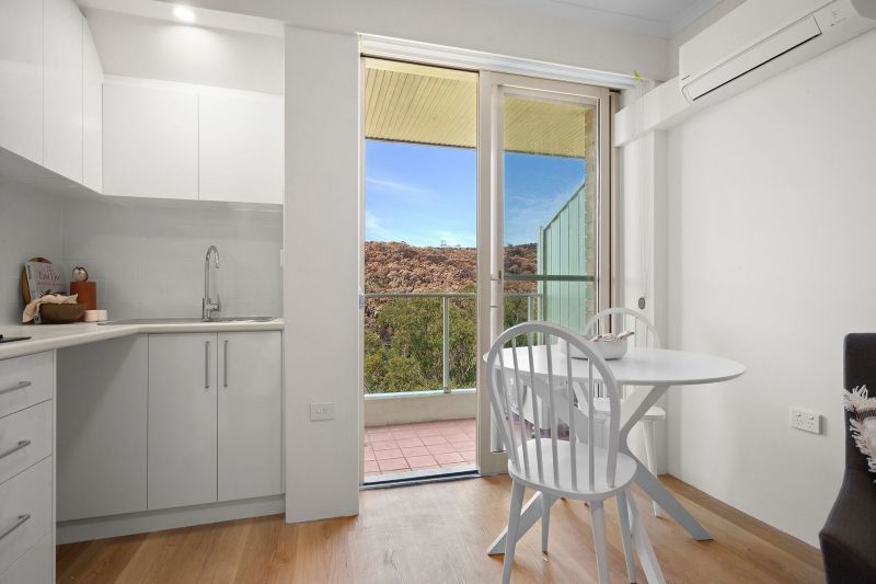 Unit 606 Maybrook Village