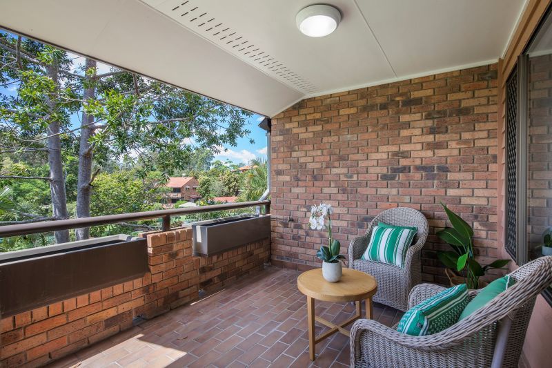 Modern 2-bedroom villa in quiet location