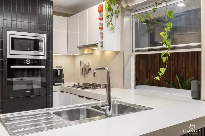 Standalone street front villa