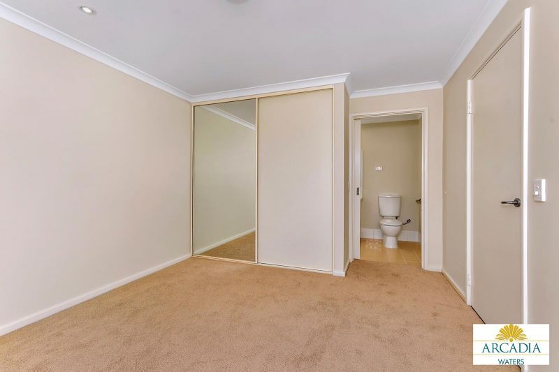 ARCADIA WATERS MANDURAH - ENJOY RETIREMENT WITH THIS 2 BED 2 BATH HOME