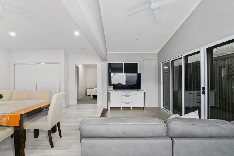 Unique Design – Spacious Extended Living