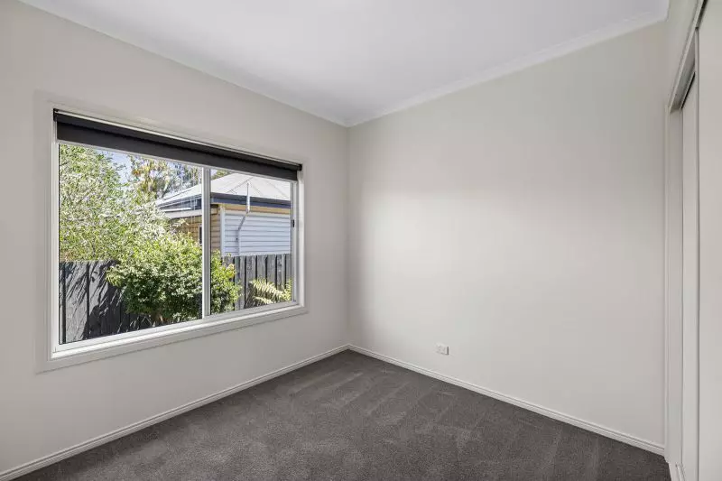 Bright and Spacious Home with Landscaped Gardens