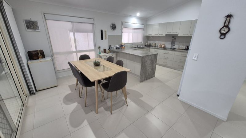 Looking for it's new owner, oversized beauty!