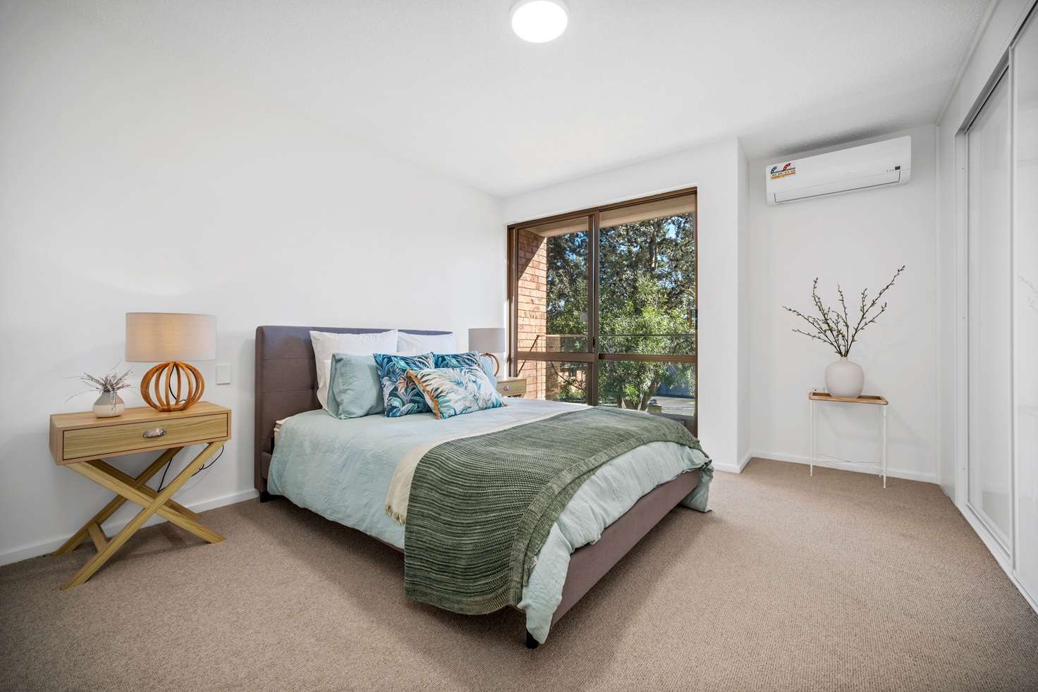 Full of Natural Light - DEPOSIT TAKEN 