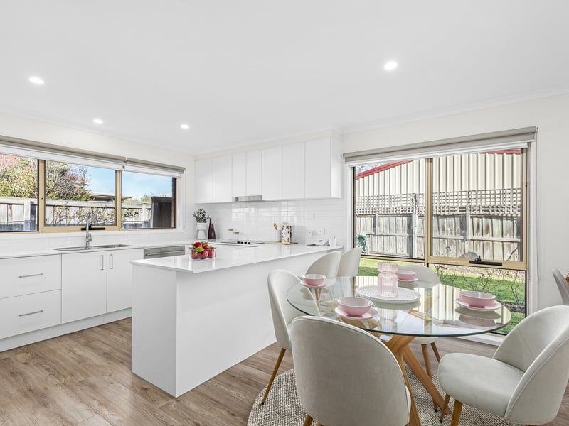 Stylish, Secure & Serene Living in Leafy Bradshaw Court