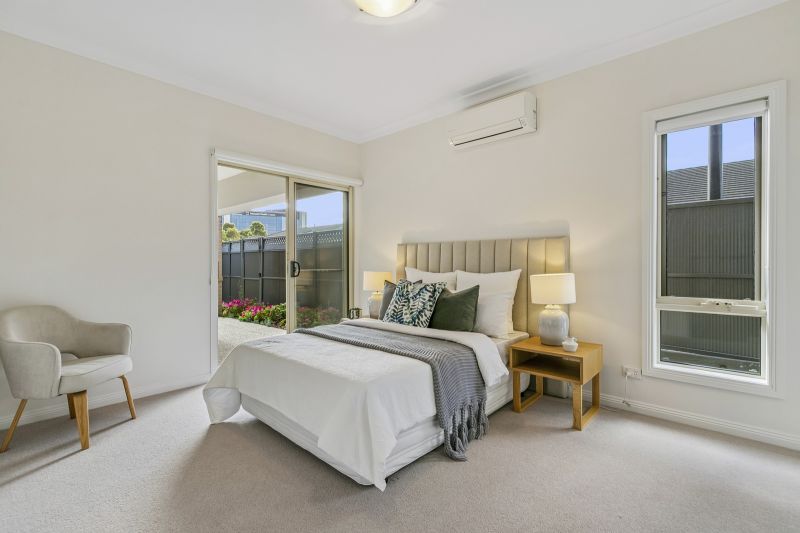 Open Plan Corner Retreat
