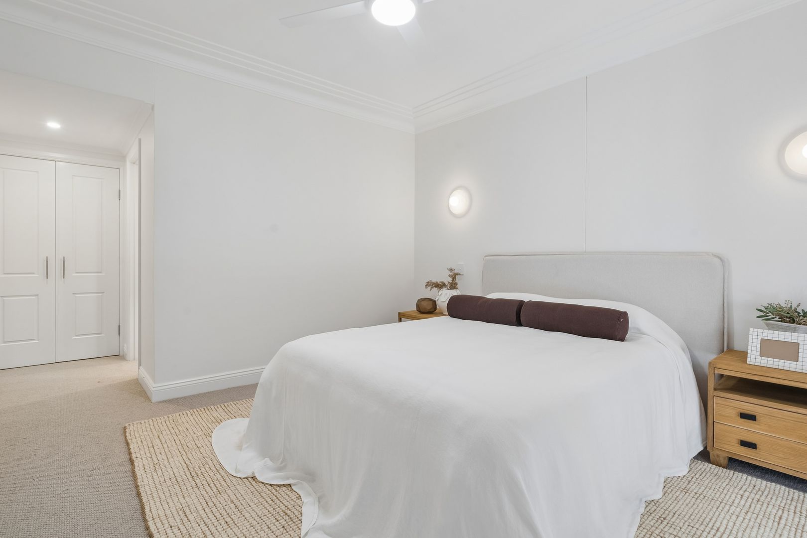 Contemporary three-bedroom apartment in a prime village setting
