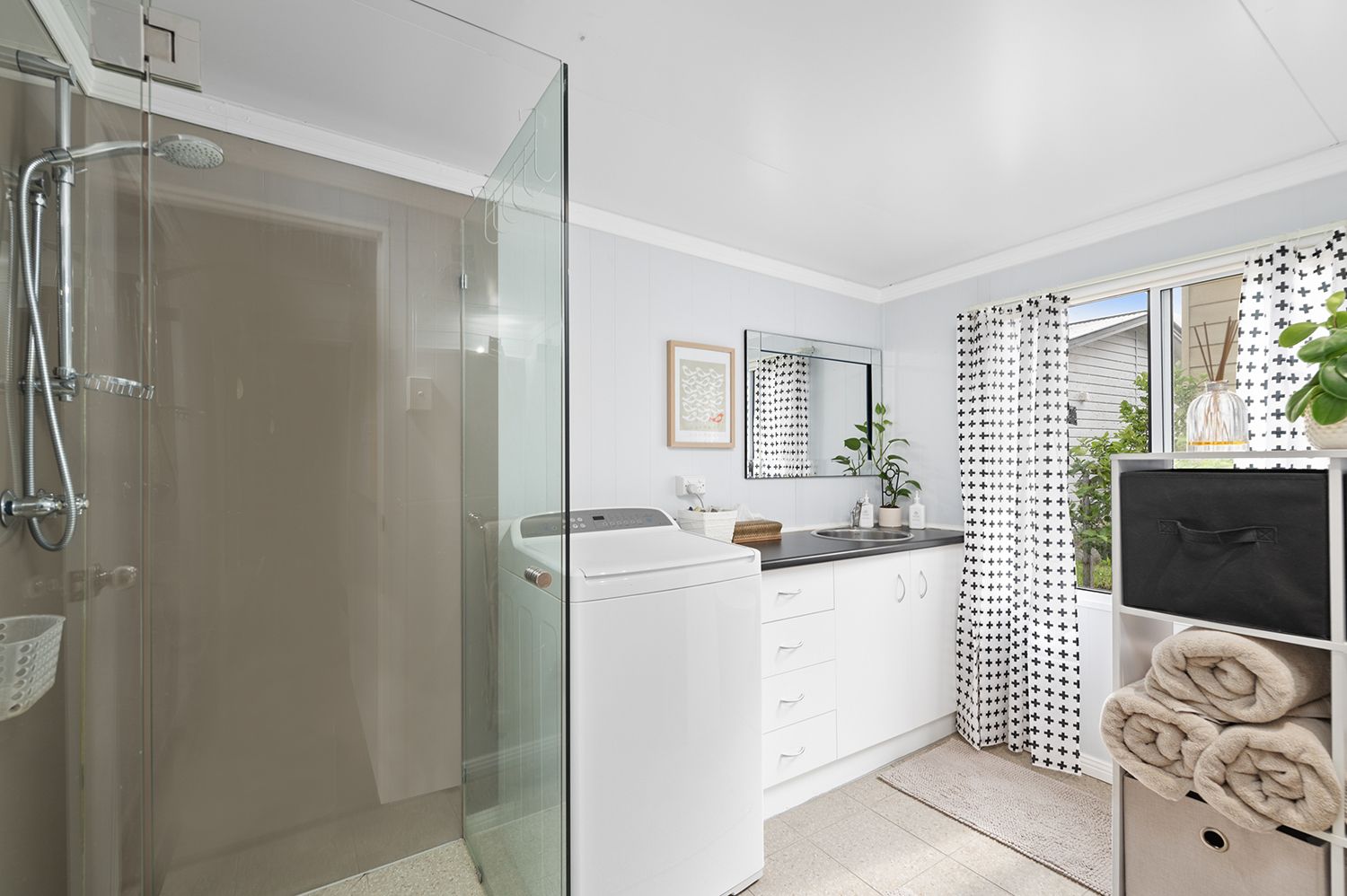 UNDER CONTRACT - DEPOSIT TAKEN - Gumtrees and Gardens outlook - Shaded Veranda - Superb Presentation