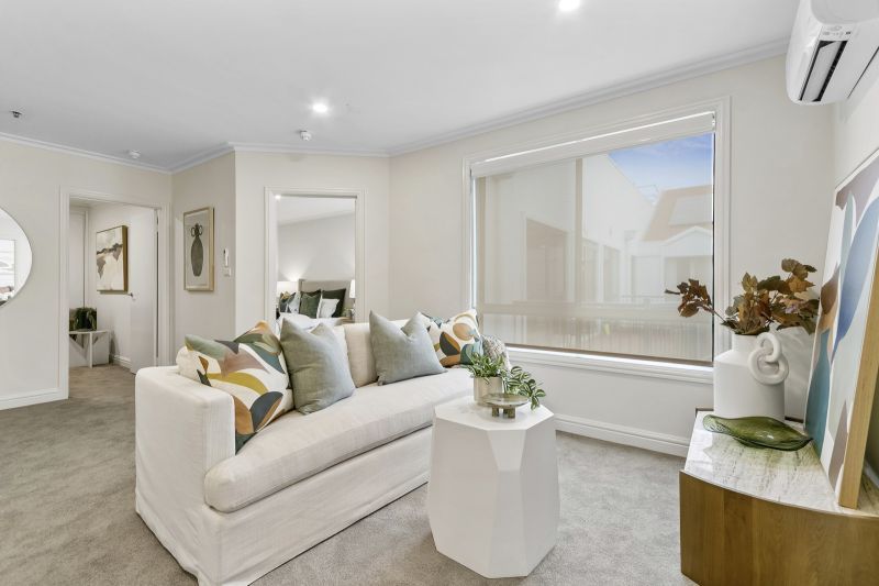 Spacious Three-Bedroom Living apartment
