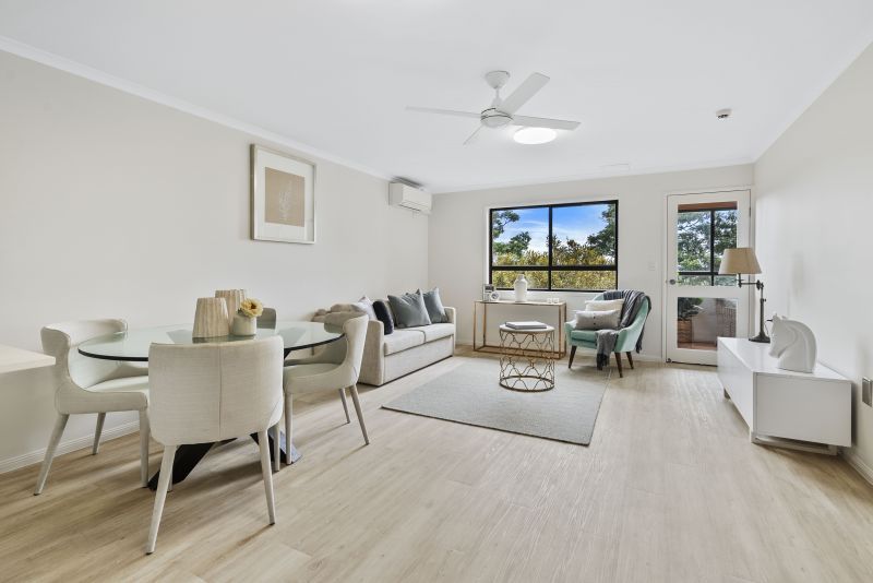 Spacious one-bedroom apartment with views