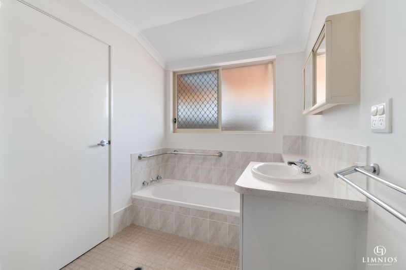 NOW SOLD!. Surprisingly Spacious Villa in a Lovely Garden Setting