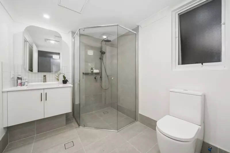 Stylish refurbished home in a tranquil setting!