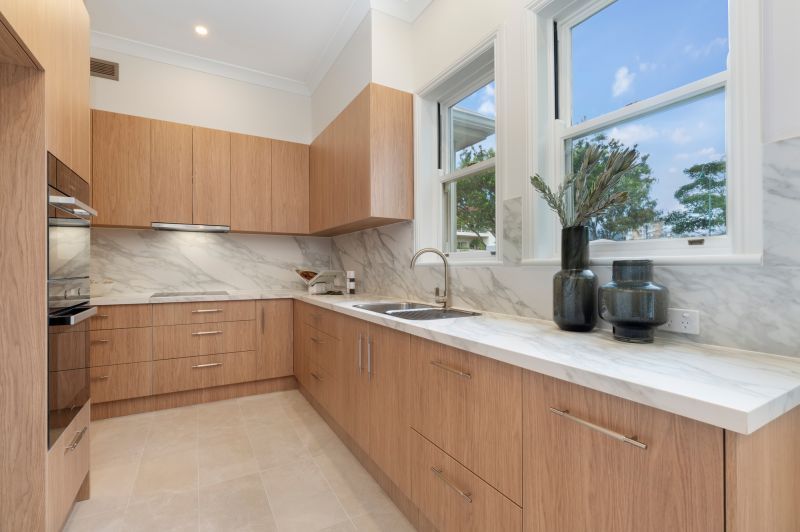 Rare Free-standing Contemporary Villa