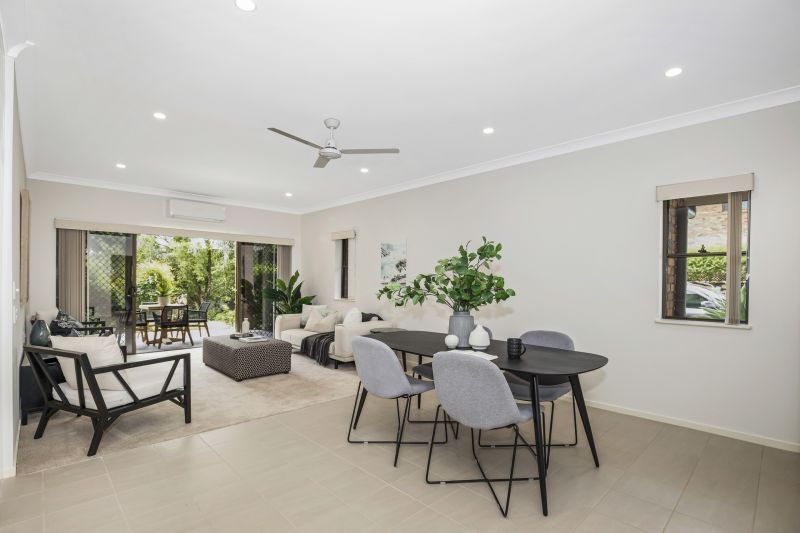 Spacious two-bedroom villa with detached garage