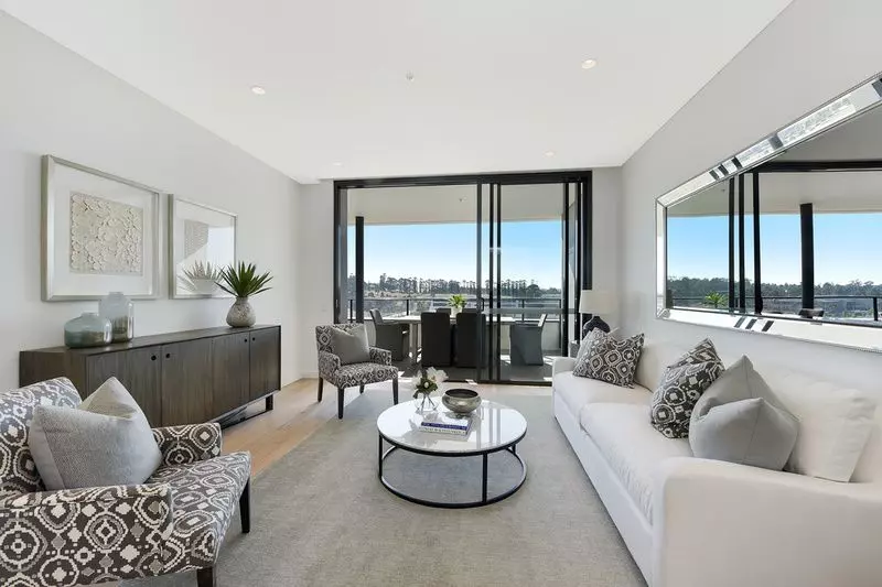 One bedroom apartment with gorgeous views