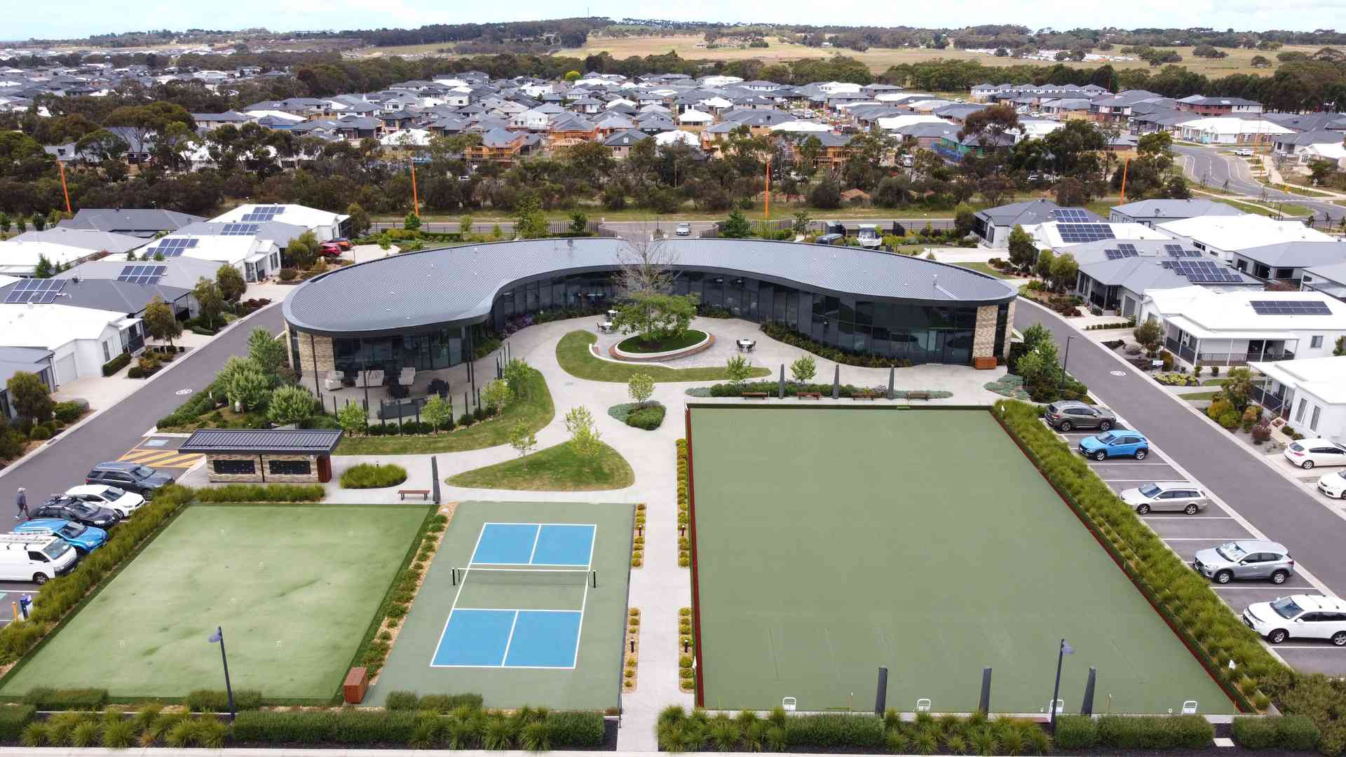 Lifestyle Mount Duneed - Connected to the coast, countryside and the city of Geelong. Downsize to a bigger life in a beautiful location. Your lifestyle of a lifetime is calling.