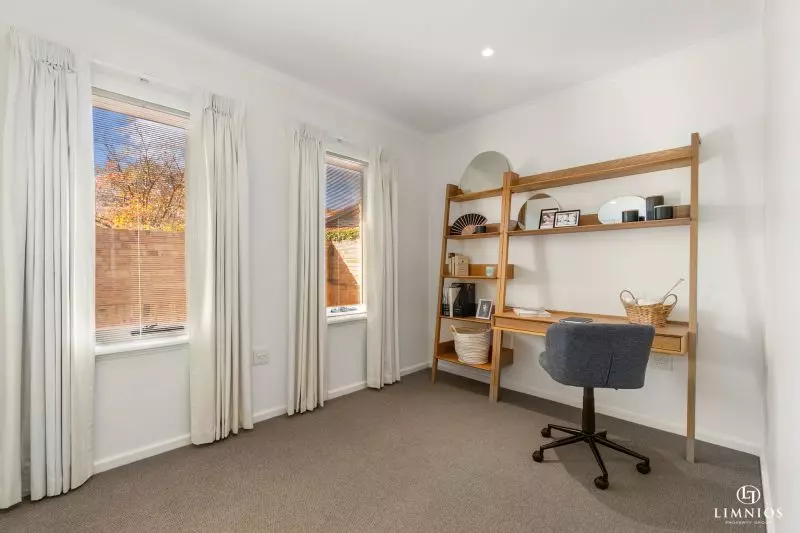 NOW UNDER OFFER.  Light and bright villa with contemporary features