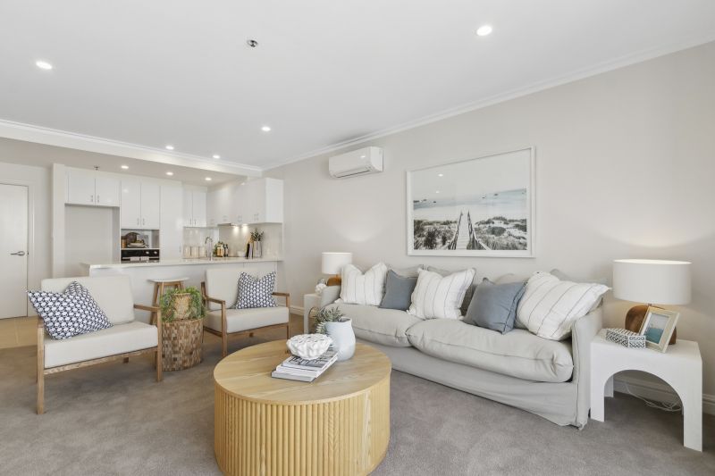 Bright and beautiful two-bedroom apartment with separate dining room