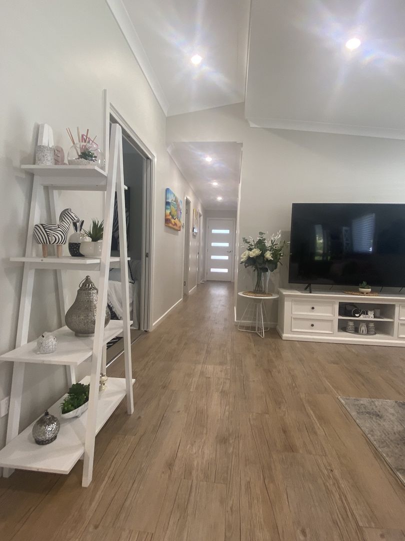 Albury Gardens Lifestyle Village - Near New 3 Bedroom Home