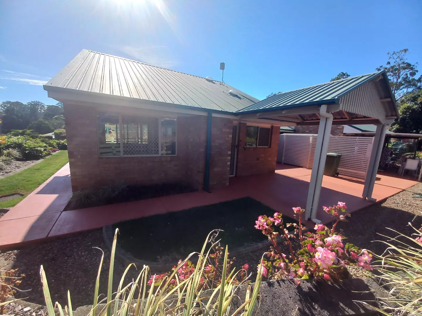 Perfectly located! Unit 6 Palmwoods Garden Village