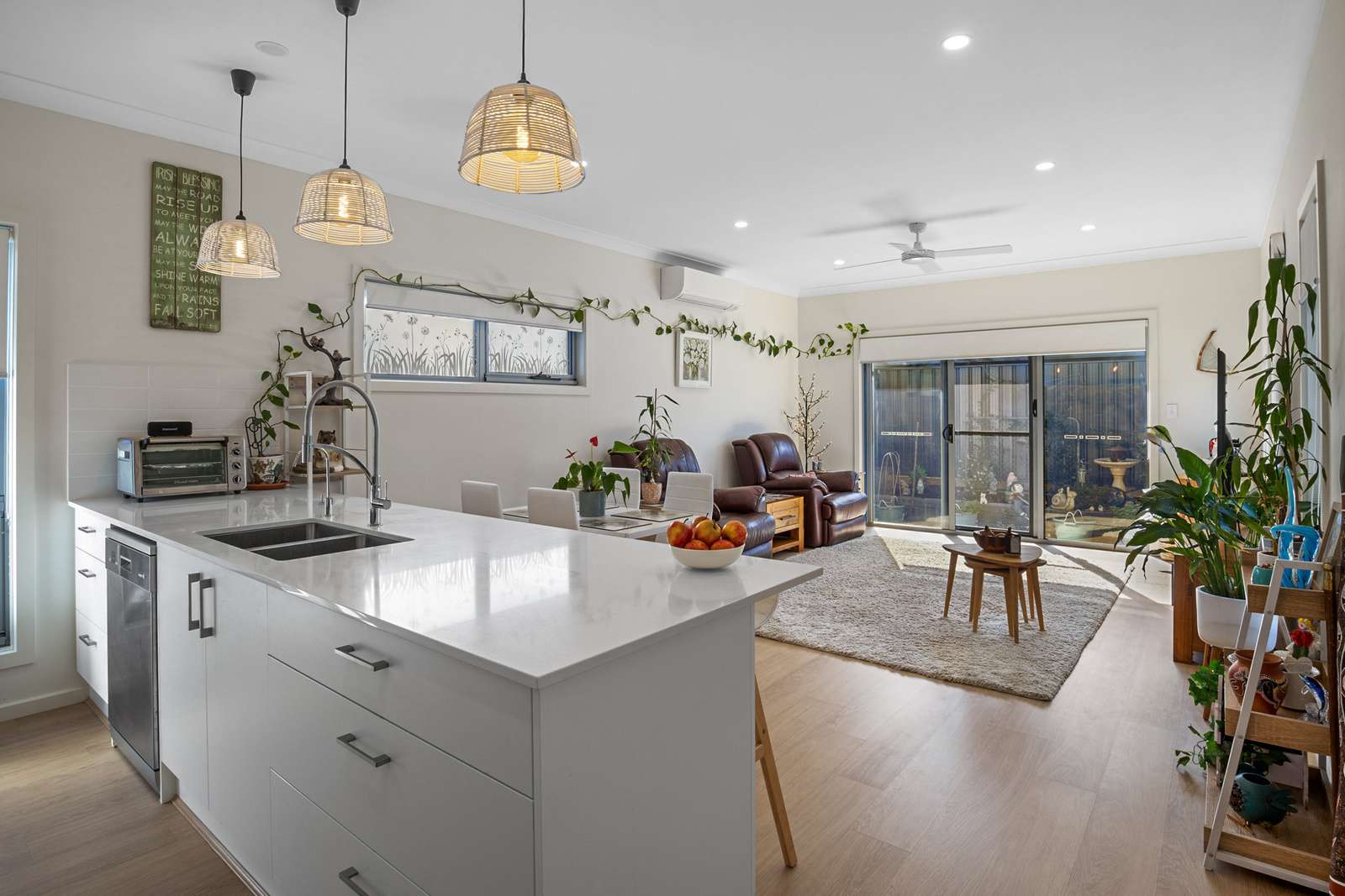 A light-filled modern 2-bedroom home