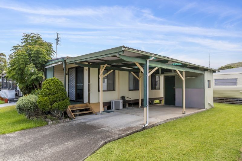 Relaxed Coastal Living in a Peaceful Community