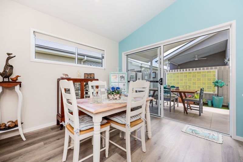 Stylish Corner Block with Bushland Views