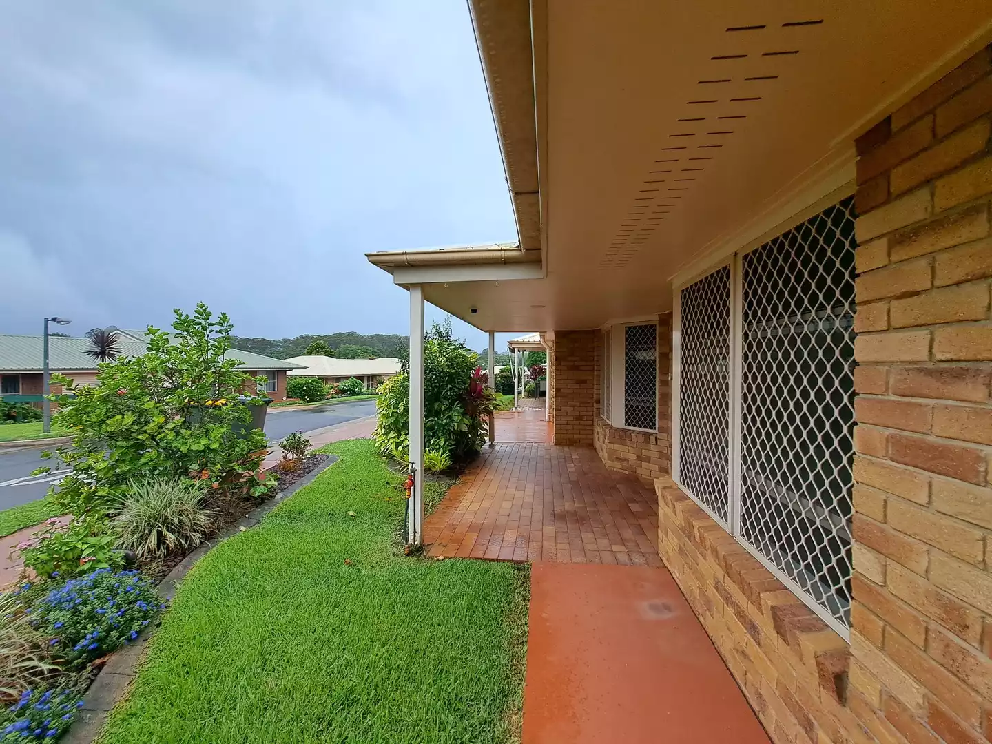 A Modern Haven with Plentiful Gardens