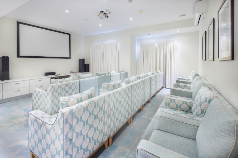 Ground-floor garden apartment!