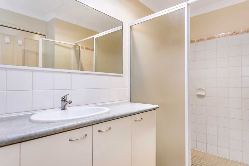 ARCADIA WATERS MADDINGTON - Great Location Close To The Club House