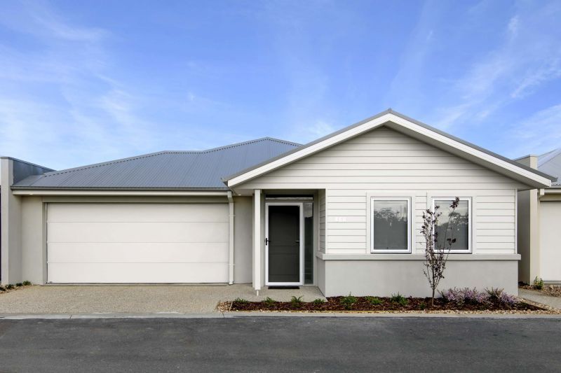 Open plan living to relax and enjoy