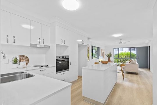 Spacious one-bedroom plus study