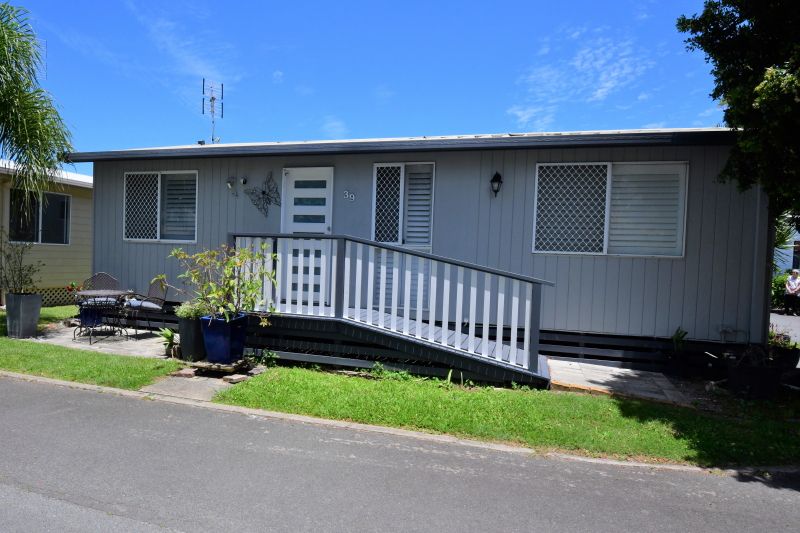 The Palms Village - Over 50’s pet friendly lifestyle village