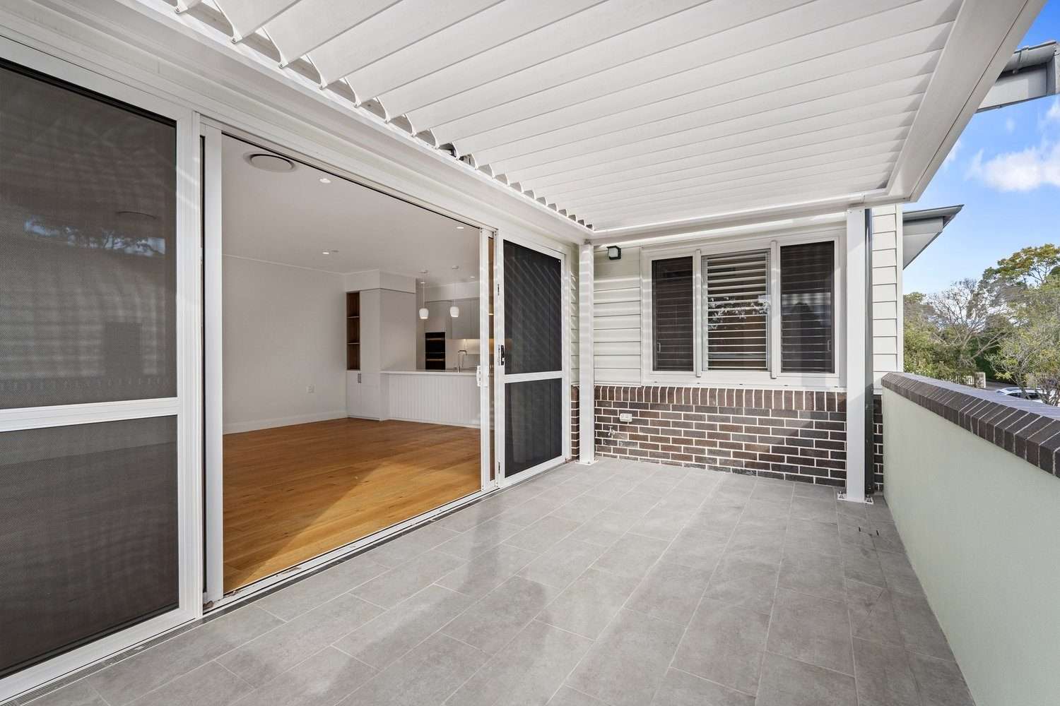 Three bedroom apartment in Sydney’s leafy Upper North Shore
