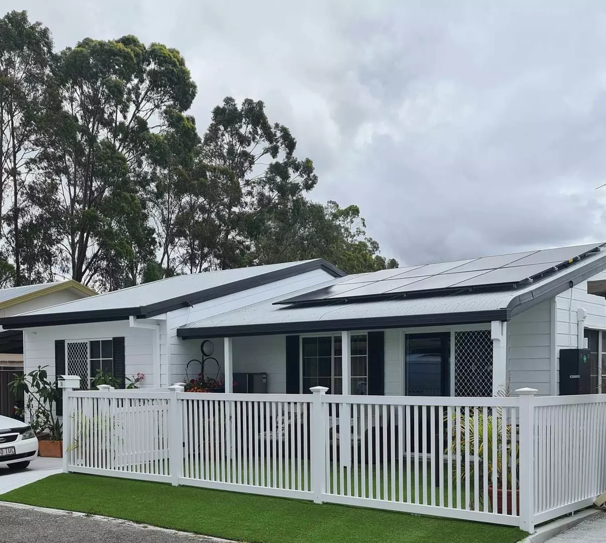 Renovations Completed and Dog Friendly !!!