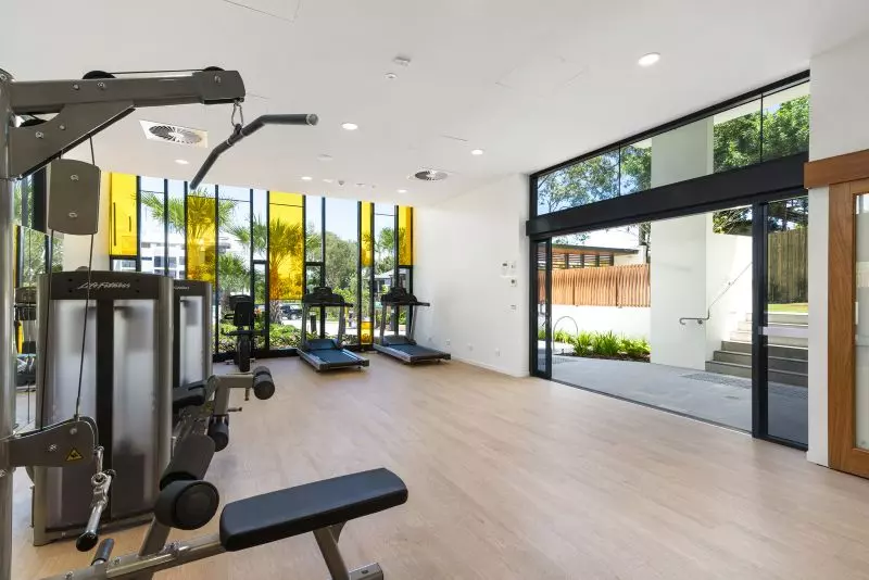 South-facing apartment with stunning Burleigh Golf Course views