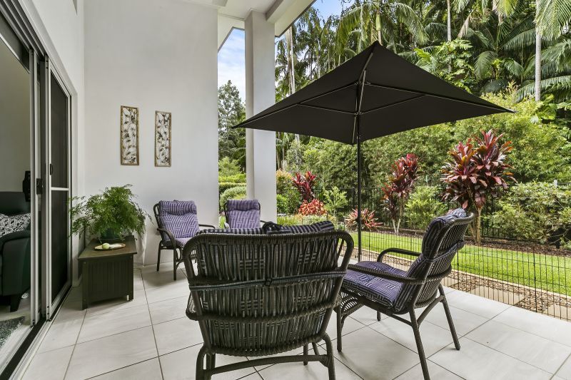 Backing on to Beautiful Rainforest!